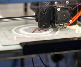 Noch viel Entwicklungsarbeit für den industriellen 3D-Druck mit Kunststoffen notwendig