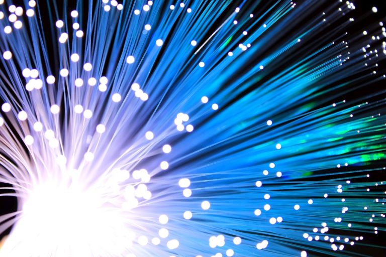 Faseroptische Lösungen für Industrie- und Medizinlaser: CeramOptec auf der Photonics West 2020